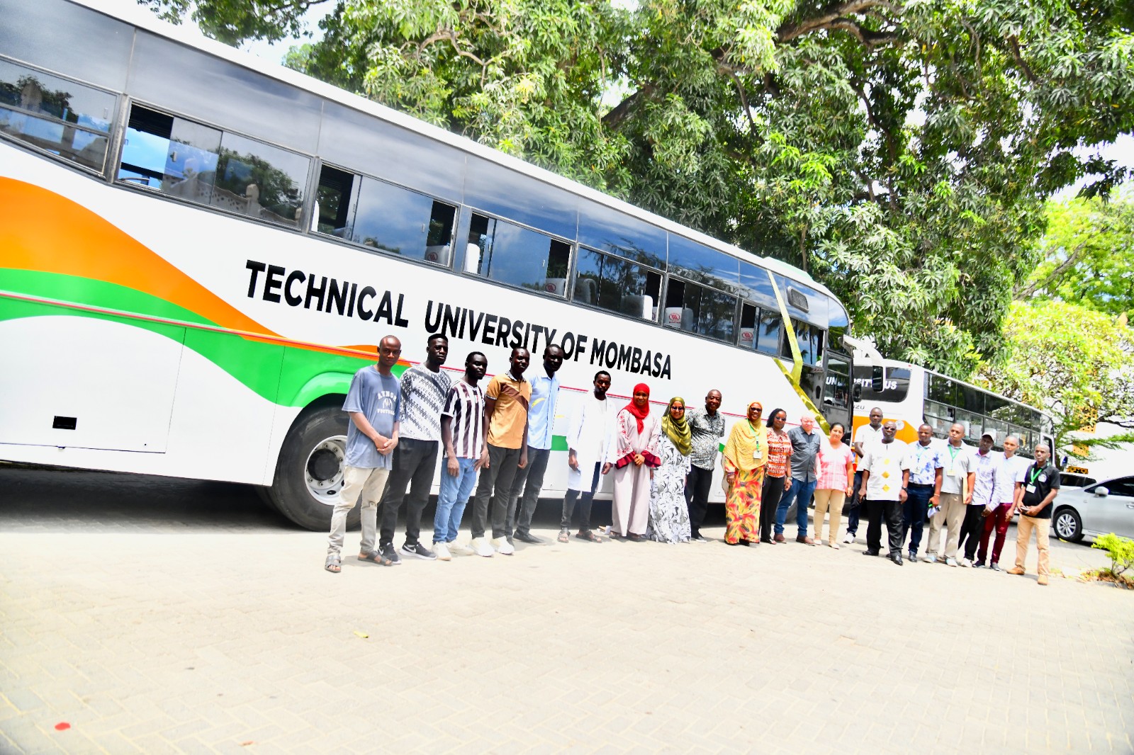 TUM acquires two new modern buses to enhance student mobility
